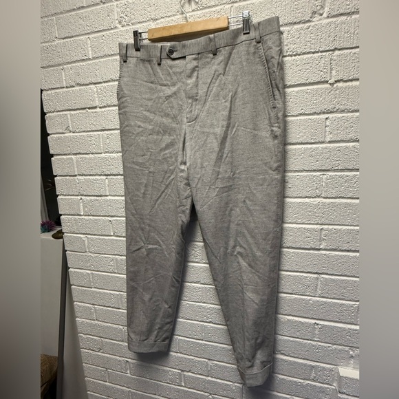 Munro Men's Light Gray Chinos 34-36 - Picture 2 of 9